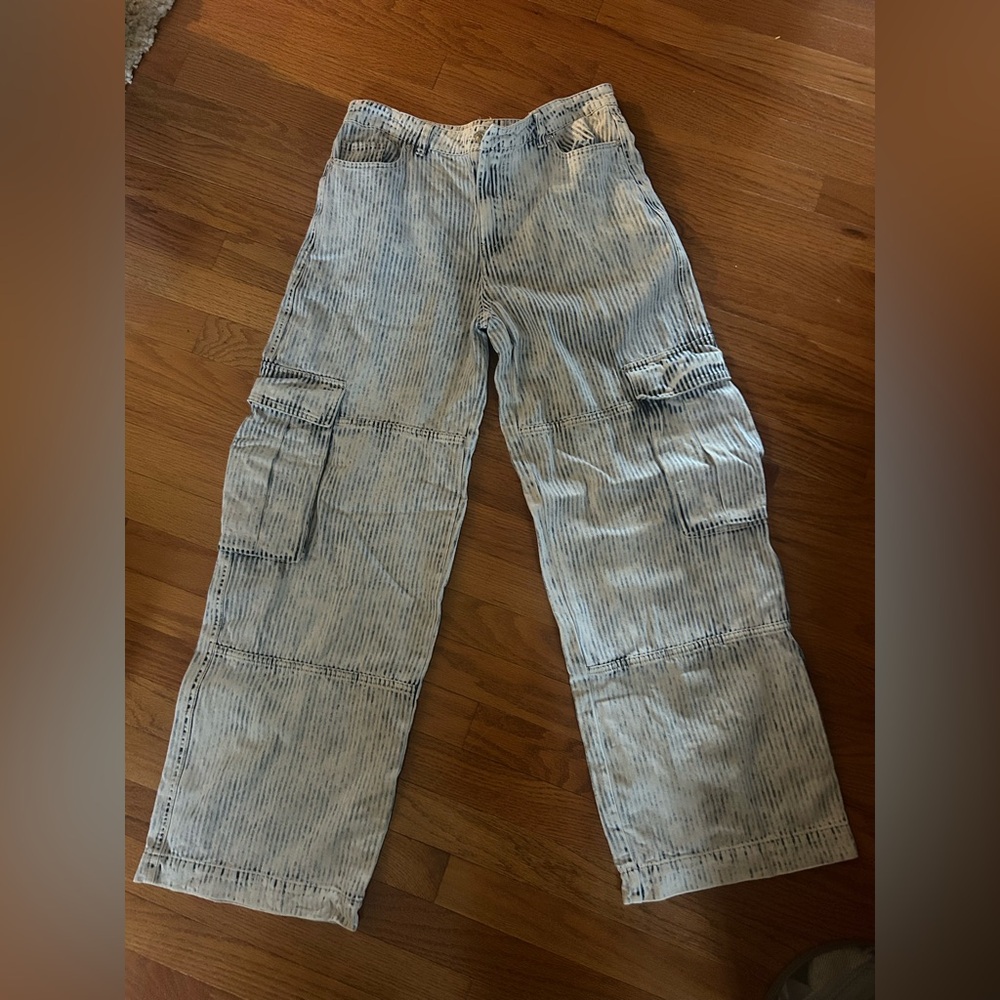 Women’s Altard State Blue and White Cargo Jeans